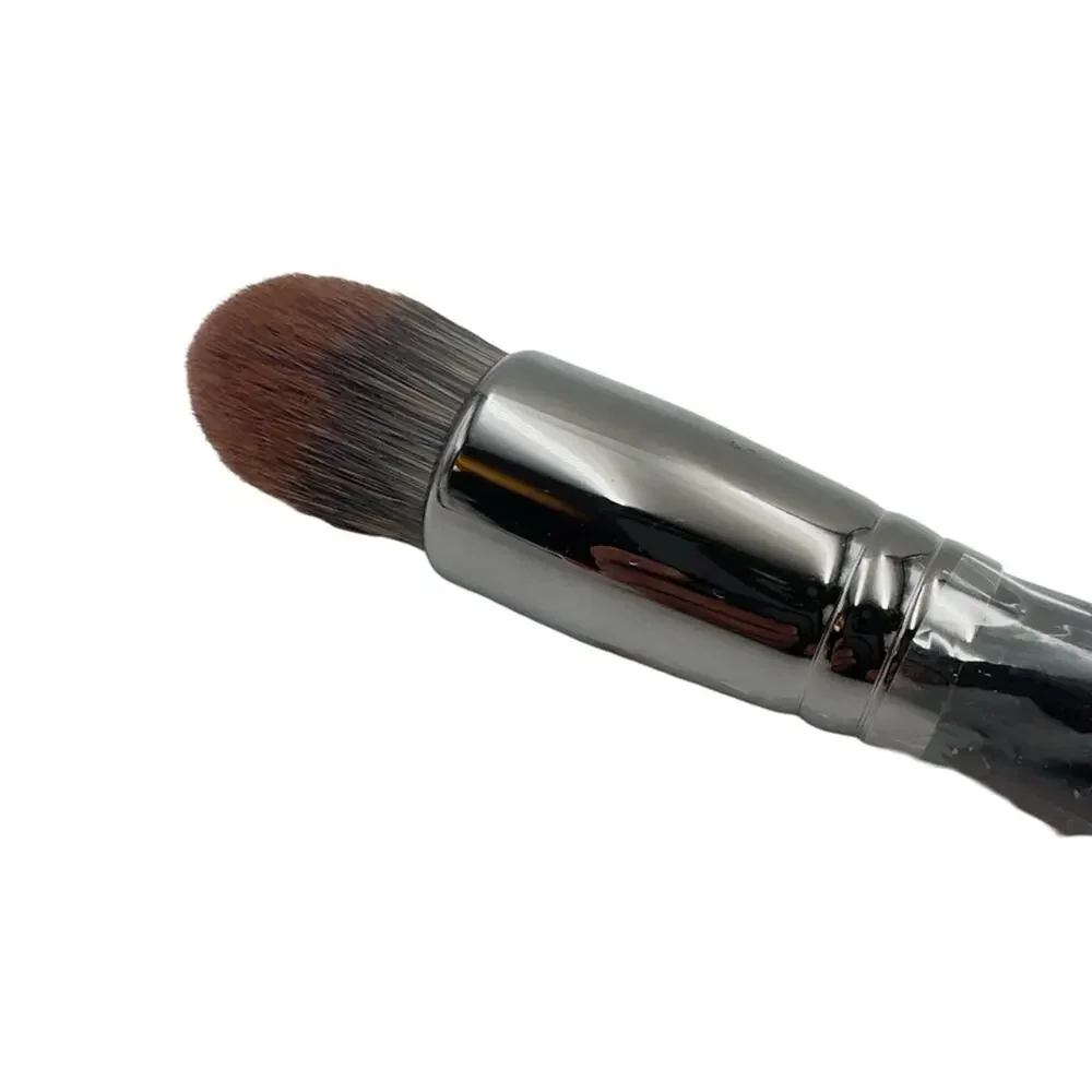 Morphe E72 Foundation Brush - Black